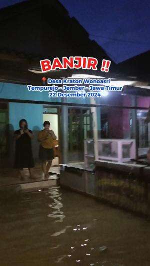 Banjir desa kraton wonoasri Jember, air kiriman dari desa curahnongko. semoga lekas surut  #jember  #jawatimur #infobanjir #banjirterkini #b