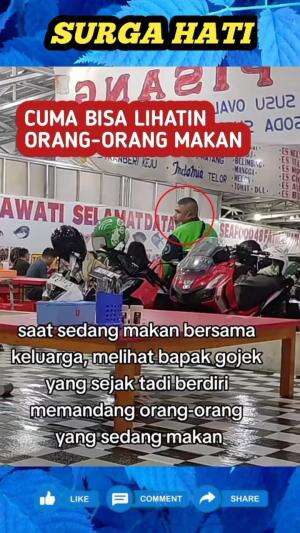 Sembari menunggu orderan masuk, bapak ojol ini sembari jualan kue untuk tambahan penghasilan. #orangbaik #kebaikan bermanfaat 