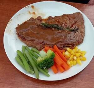 Sirloin Meltique steak_Sauce Mushroom_YuniTrisnawati