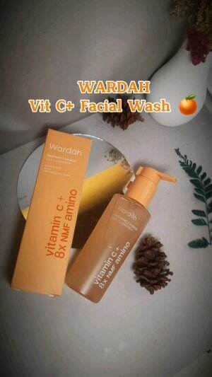 Wardah Vit C+ Amino Gel Facial Wash 🍊 


#fyp #RCTIHotPlus #wardahbeauty #aminogel #vitaminc #cleanser #Facialwash 