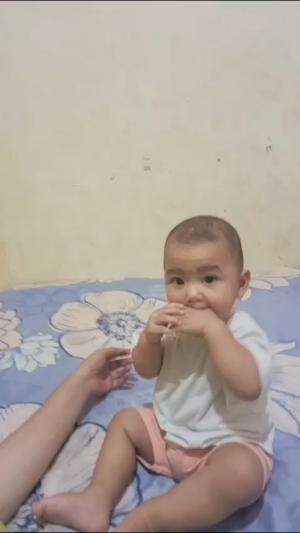 Noora main dikamar amehnya  