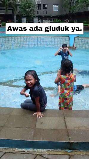 Awas ada gluduk,
#RCTIPlus #HOTrctiplus #duniaanakanak #videoedukasi #Kolamrenanggratis #fyp #fypシ #fypシ゚viral 