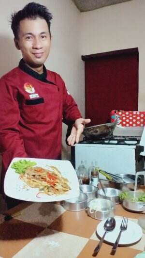 resep ekonomis fettuccine beef black pepper 