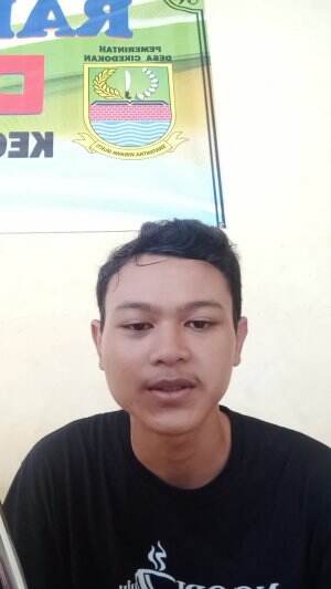 assalamualaikum warahmatullahi wa barokatuh...nama saya very umur 17thn asal kota Nganjuk Jatim tapi lgi berda di Bekasi 