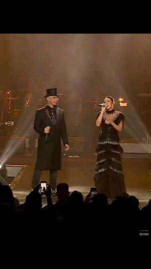 AHMAD DHANI FEAT RAISA