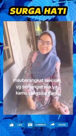 Gadis disabilitas yang tetap semangat berangkat sekolah, meski fisiknya memiliki keterbatasan.