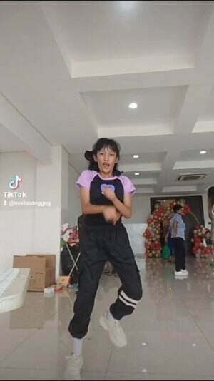 Joanna Aritonang,12 tahun, jakarta 