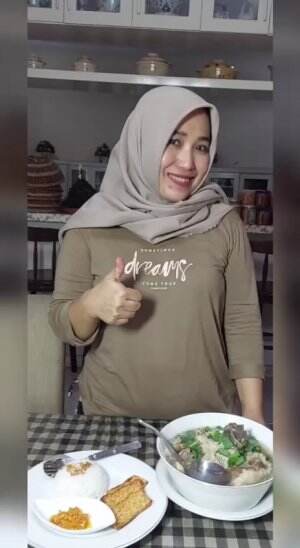 hidangan lama yang takan terlupa, sup iga homemade buatan mommy rinaa ^^  