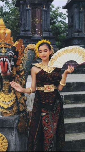Pemotretan di salah satu candi di mojokerto #photography #humaninterest #model 