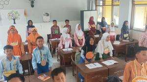 Jadi Guru itu menyenangkan



anak anak


 #RCTIPlus  #HOTrctiplus  #fypシ゚viral #fypシ #viralfyp 