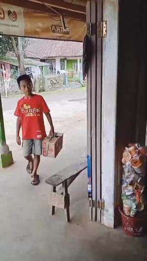 si burik balas dendam


 #komedisunda  #barudakwell  #RCTIPlus  #HOTrctiplus  #hotrcti  #rcti