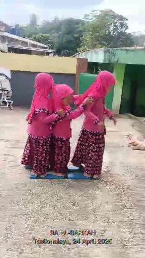 Kaulinan Sunda 
 #kaulinansunda 