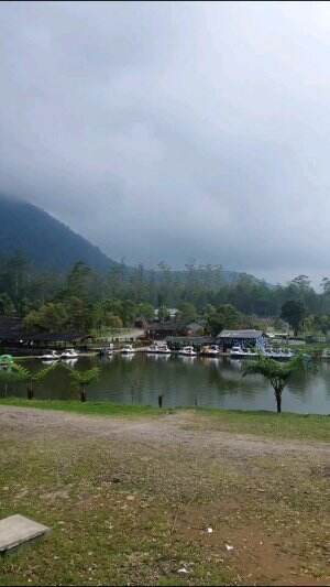 @EmTeRseortCiwidey tempatnya adem, ada pemandian air panas, bisa camping juga. #camping #CampingSeru 
