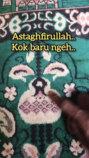 Sajadah Bermotor Serem
 #beranda  #virall 