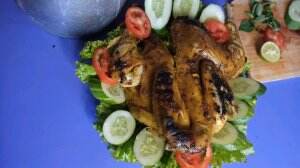 AYAM BAKAKAK dan Nasi Liwet khas SUNDA buatan Neng Dais ASLI ORANG SUNDA #Audisionlinemci9