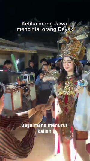 Jawa vs Dayak  #RCTIPlus  #HOTrctiplus  #RCTIoke  #rcti  #perawankalimantan 
