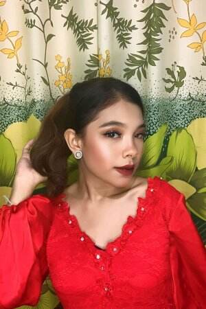 KDI 2023 EKA AGUSTIN PRATIWI KABUPATEN DELI SERDANG SUMATERA UTARA UMUR 20 TAHUN LAGU SIAPAKAH (RITA SUGIARTO)