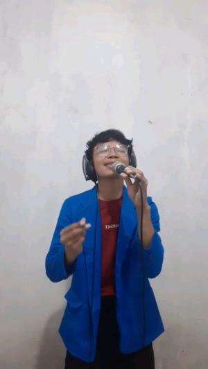 AUDISI KDI 2025 LAGU SEKUNTUM MAWAR MERAH 
HALLO PERKENALKAN NAMA SAYA 
IKIW ASAL SUMEDANG JAWA BARAT INGIN MENGIKUTI AUDISI KDI ONLINE SEMO