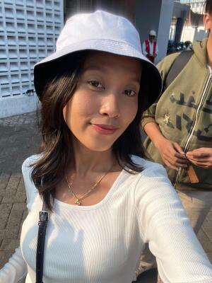 RIBKA LASTI SUSANTI, ASAL WONOGIRI, UMUR 18THN, JUDUL LAGU BUKAN UNTUK DIMILIKI-MYTHA LESTARI