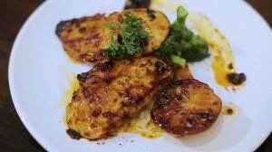 Novantara setya nugraha - Depok - 23 tahun - Lemon Spicy Chicken With Potato And Vegetable - #onlineaudisimci9