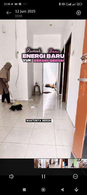 Caption
“Rumah baru, semangat baru ✨
Nggak langsung rapi, tapi pelan-pelan bikin nyaman.
Mulai dari sapu, pel, dan banyak sabar 😅
Si kecil i