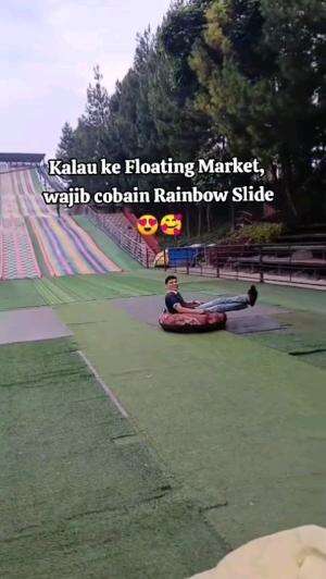 Seru pokoknya 😂 #reviewtempatliburan #floatingmarket #Bandung #RCTIPlus #HOTrctiplus #RCTIoke 