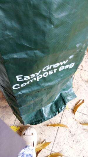 Kantong kompos ini bikin kompos dari rumah jadi mudah #kantongkompos #komposbag #easygrow  #kebunshaka 