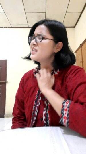 TheSingingBeeIndonesia_AgustinWidjayanti/AugieWina_Bernyanyi 