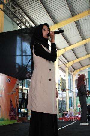 IDOL_XIV SONIA 16TAHUN MALANG CINTA DAN RAHASIA
 #indonesianidol