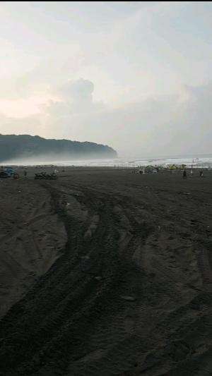  #pantaiparangtritis
 #wisatapantai
#wisata
#DaerahIstimewaYogyakarta 
 #parangtritis 