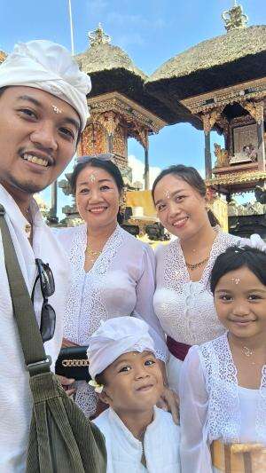 Keindahan Pura Saat Piodalan Di Ubud  #Ubud
#sembah