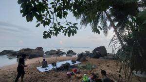 Mancing di Pulau terpencil tak berpenghuni
.
.
.
 #pulauterpencil #pulauborneo  #mancing #fishingcamp 