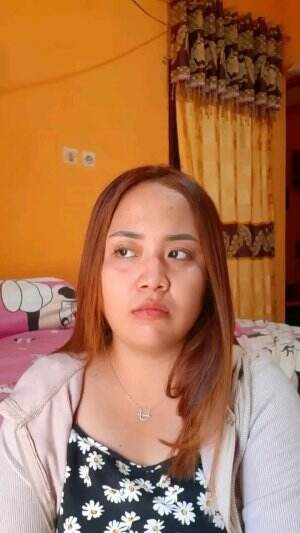 cewek gak pernah bosen buat mastiin ya gess yaaa..