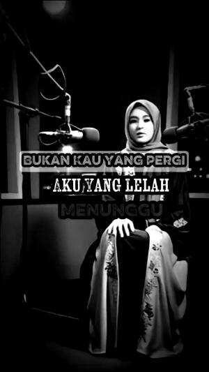 Bukan kau yang pergi
aku yang lelah menunggu
