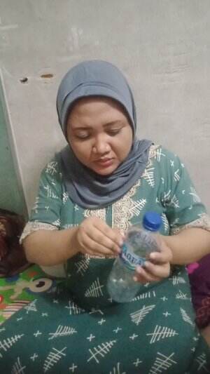 anak nenek...sama2 nenek2.... 😂😂😂