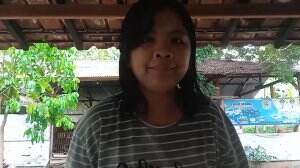 Seorang yang kehilangan akal karena suara yang mengganggu selama ini. Asti Pravitasari, 31 tahun, Karanganyar. 