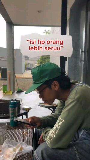 ISI HP ORANG SERU

#videolucu #videokocak #videohalu #videojenaka #videomeme #videongakak
