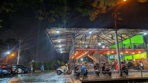 hujan yang syahdu #Viral #trending #wisatamalam #Jogja 