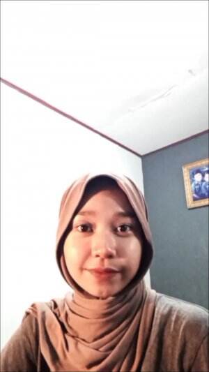 TINBS Raden Charissa Prima Oktavia asal Bengkulu usia 19tahun judul lagu Part Of That World #TINBS