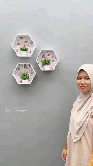 HIASAN DINDING DARI KARDUS

#tipsandtrik #tips #trik #tutorial #kreatif #hiburan #inspirasi #inspiratif 