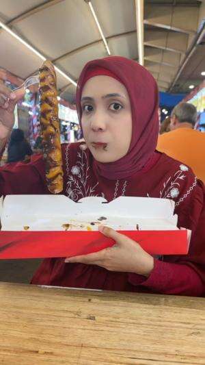 kasian juleha pengen makan cacing besar alaska ? 