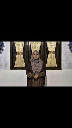 CMI_INEWS NISAUS SHOLIHAH 22 PEMALANG MENCAPAI DERAJAT MULIA DENGAN ILMU