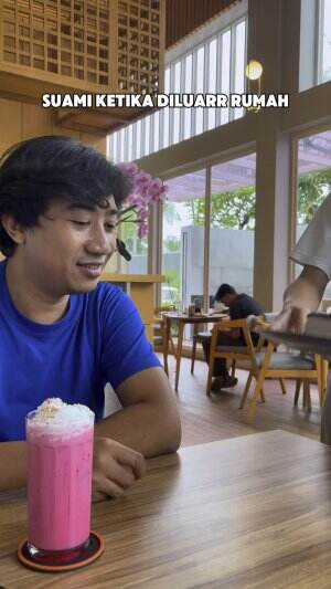 biarin aja deh yang penting dikasih duit bulanan