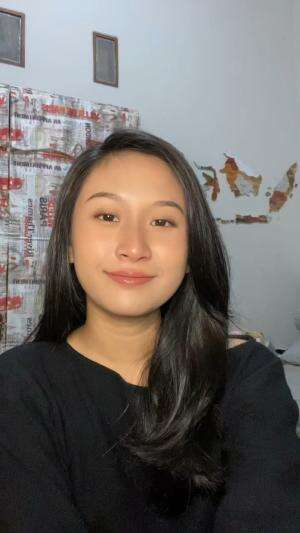 IDOL_XIV_LARAS WHISANTY_22 TAHUN_BANDAR LAMPUNG_HYPOTHETICALS_SEBATAS MIMPI
