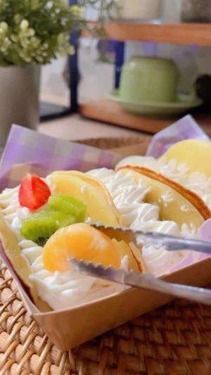Pancake Buah Ala Rumahan ini bisa jadi sajian enak untuk takjil berbuka puasa
