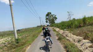 Hayuk lurr tak ajak otewe menyusuri hutan daerah omahku #daily #vlog #vlogger #minivlog #tripvlogger  #rcti  #RCTIoke  #RCTIPlus  #HOTrctipl