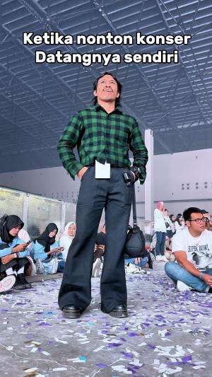 Kayak orang bego gak sih #nonton #konser sendirian
