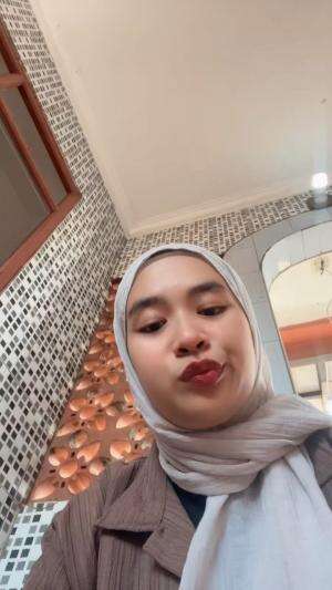 Cover lagu kita usahakan rumah itu-sal priadi cover by jihan milda mildani #Cover  #kitausahakan
  #BISMILLAH 