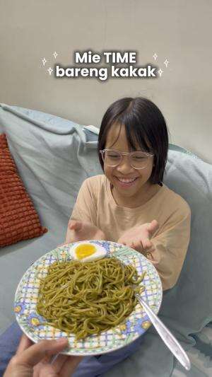 Kalian tim mie goreng atau mie rebus ?  #freestylemieinstan #makankuy 