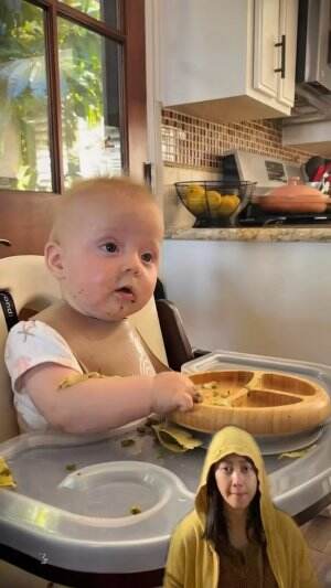 Ketika baby laper tapi ngantuk #reactiont #funny #cute #komedi